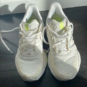 New Balance White and Neon Green Sneakers